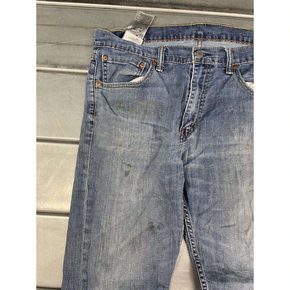 Levis levis 527
